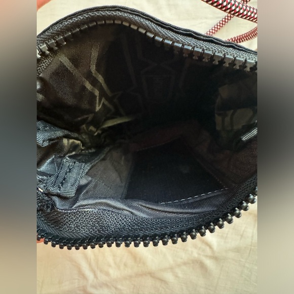 Hunter Travel Ripstop Phone Pouch - Picture 10 of 12